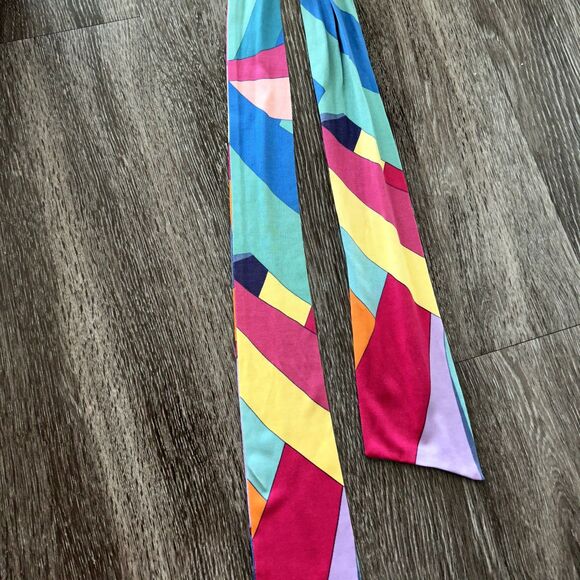 Diane Von Furstenberg x Wonder Woman Dianette 100% Silk Rainbow Wrap Top Size 2 - Picture 16 of 16